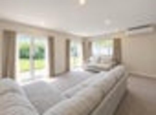 Townhouse for rent in Avondale, Oroua County