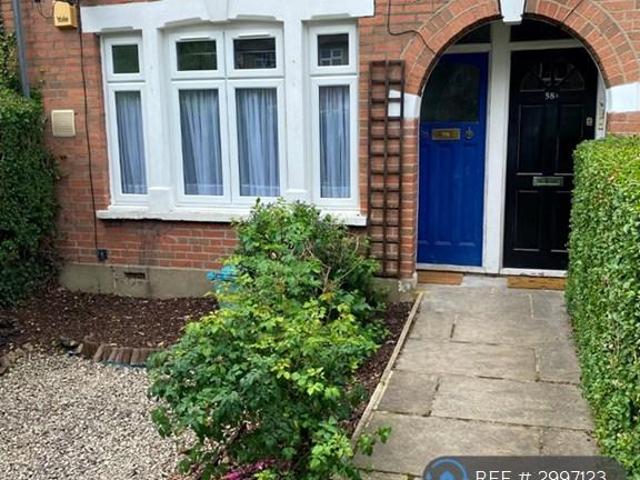 House for rent in Lower Halliford, Surrey
