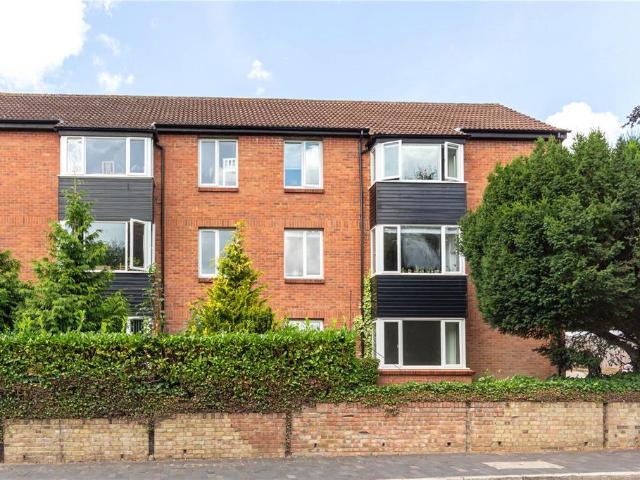 Apartment for rent in St Albans, Five Acres