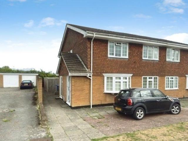 Studio for rent in Furze Platt, Maidenhead
