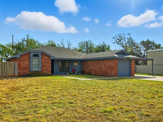 House for sale in Taylor, Texas