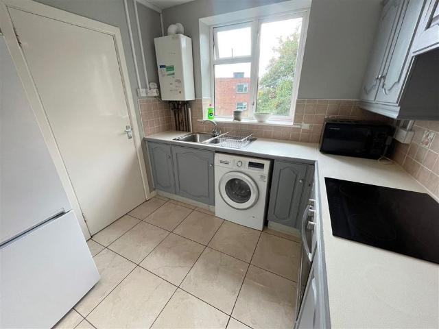 Apartment to rent in Bluebell, North Tipperary