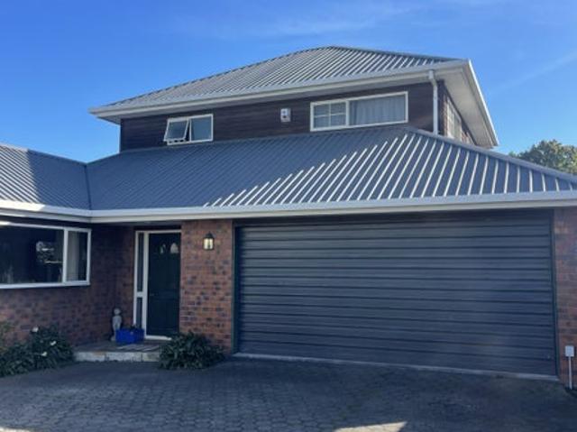 House for rent in Chaslands, Canterbury