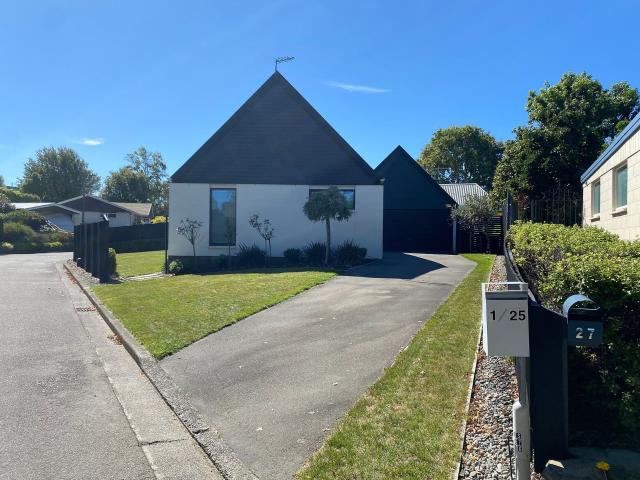 Apartment for rent in Chaslands, Canterbury