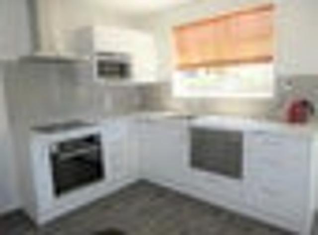 Apartment for rent in Chaslands, Canterbury