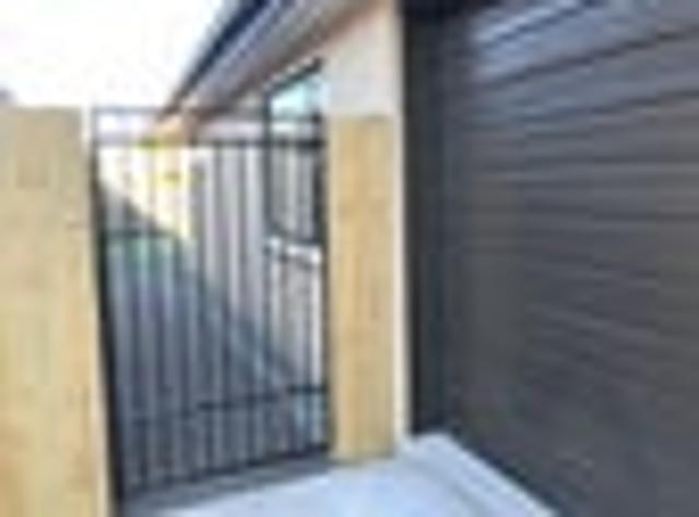 House for rent in Chaslands, Canterbury