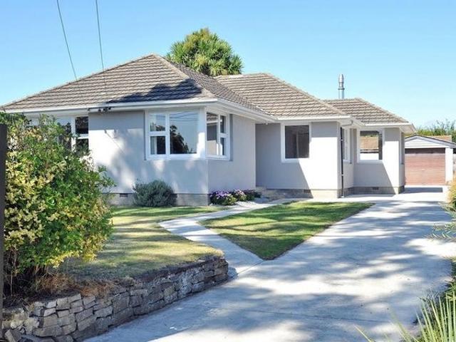 House for rent in Chaslands, Canterbury