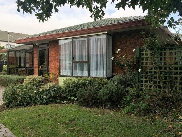 House for rent in Chaslands, Canterbury