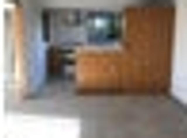 Townhouse for rent in Chaslands, Canterbury