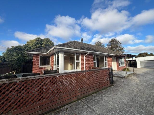 House for rent in Chaslands, Canterbury
