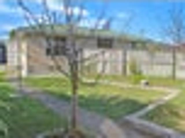House for rent in Chaslands, Canterbury