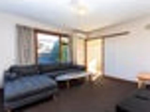 House for rent in Chaslands, Canterbury