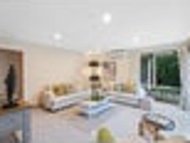 Apartment for rent in Chaslands, Canterbury
