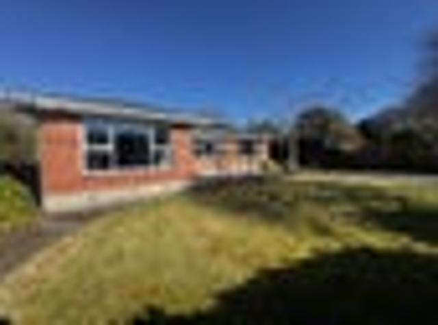 House for rent in Chaslands, Canterbury