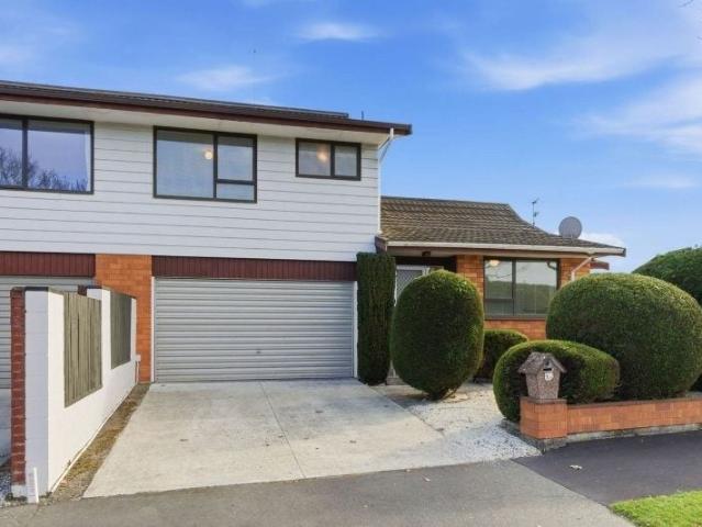 House for rent in Chaslands, Canterbury