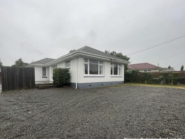 House for rent in Chaslands, Canterbury