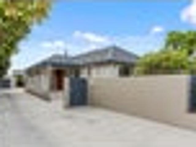 House for rent in Chaslands, Canterbury