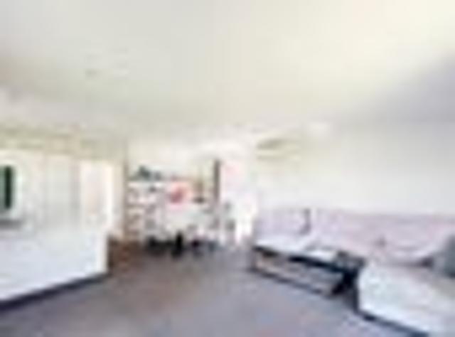 House for rent in Chaslands, Canterbury