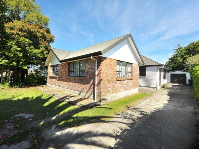 Apartment for rent in Chaslands, Canterbury