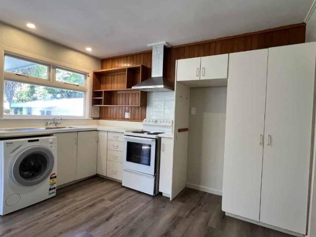Apartment for rent in Chaslands, Canterbury