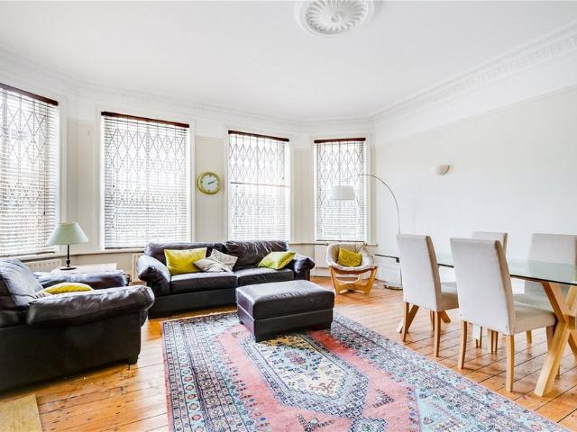 Apartment for rent in London Borough of Hammersmith and Fulham, Greater London