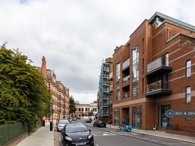 Apartment for rent in London Borough of Hammersmith and Fulham, Greater London