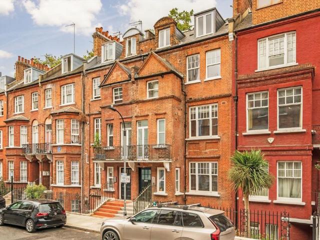 Apartment for rent in West Kensington, Greater London