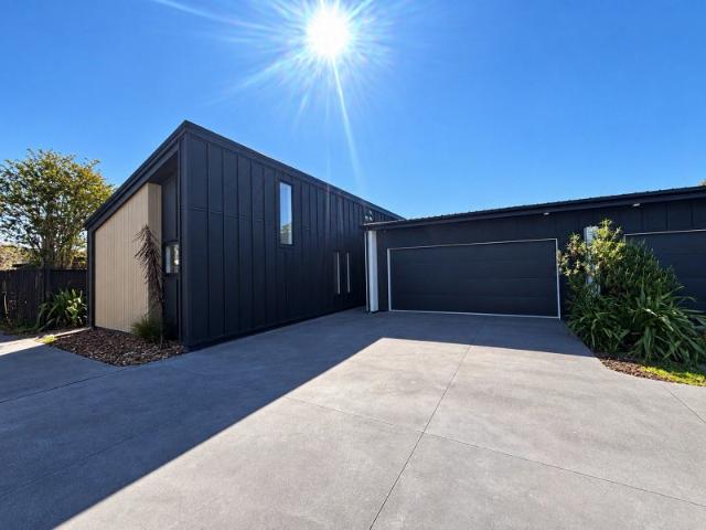 House for rent in Heathcote, Canterbury