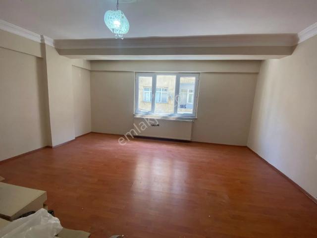 Esenler, İstanbul içerisinde kiralık mülk