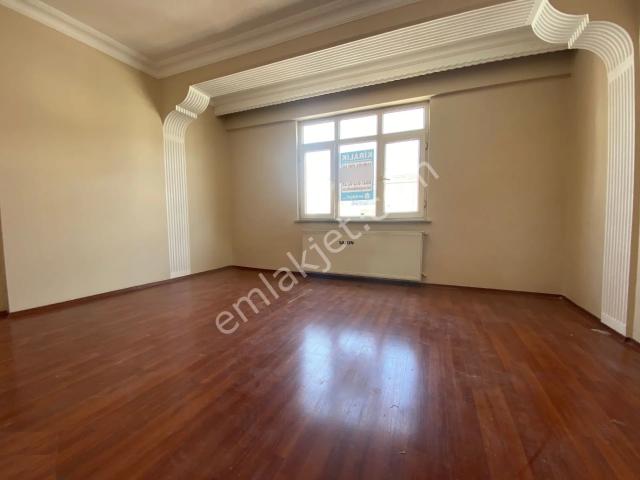 Esenler, İstanbul içerisinde kiralık mülk