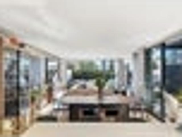 Townhouse for sale in Heathcote, Canterbury