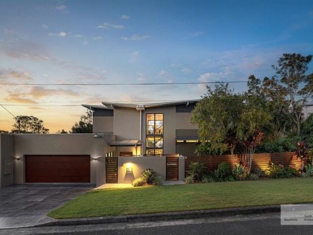 House for sale in Coorparoo, Greater Brisbane