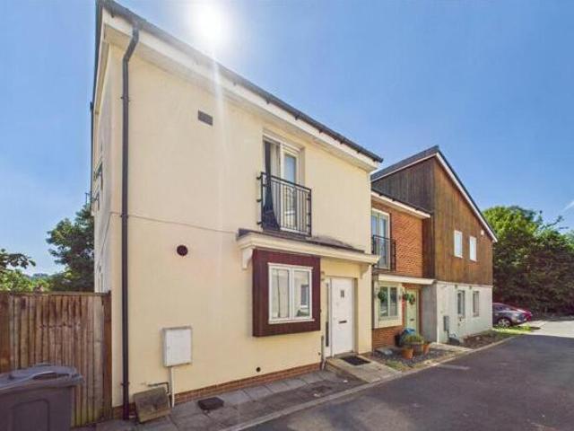 House for sale in Gloucester, Gloucestershire