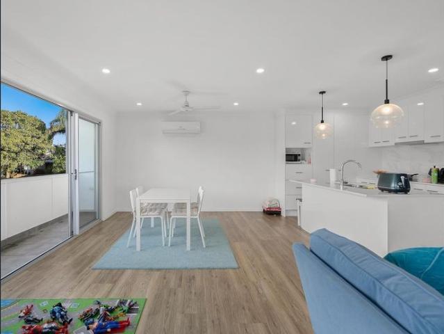 Townhouse for rent in Southport, Gold Coast City