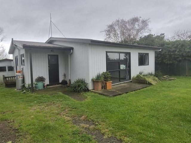 House for rent in Awhitu