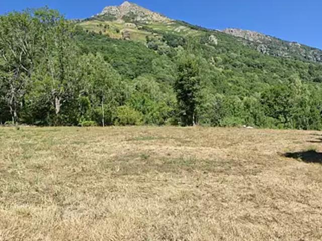 Terrain vente à Rufat, Ax-les-Thermes