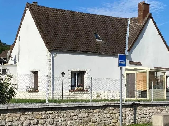Maison vente à Laon, Veslud