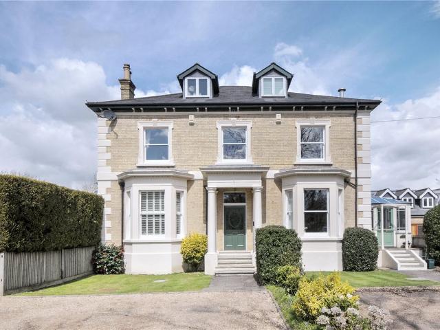 House for rent in Salfords, Reigate and Banstead