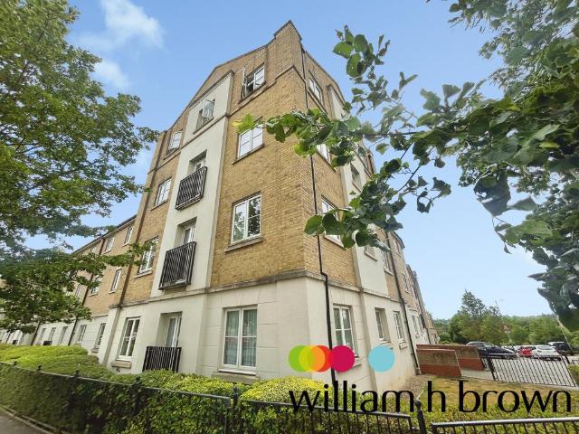 Apartment for rent in Mile End, Fordham Heath
