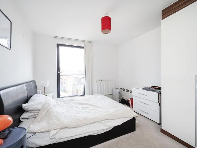 House for rent in Bromley-by-Bow, Poplar Grove