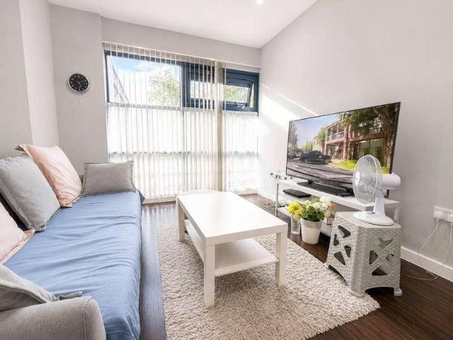 Apartment for rent in Hayes, Greater London