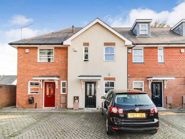 House for rent in Farnborough, Hampshire
