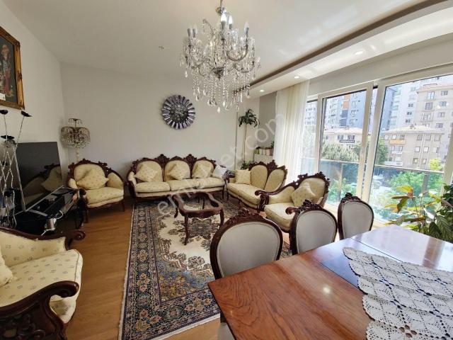 Kadiköy, İstanbul içerisinde satılık mülk