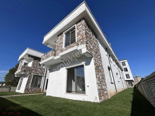 Karasu, Sakarya içerisinde satılık Villa