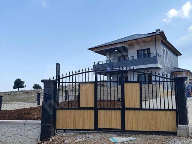 Çamliyayla, Mersin içerisinde satılık Villa