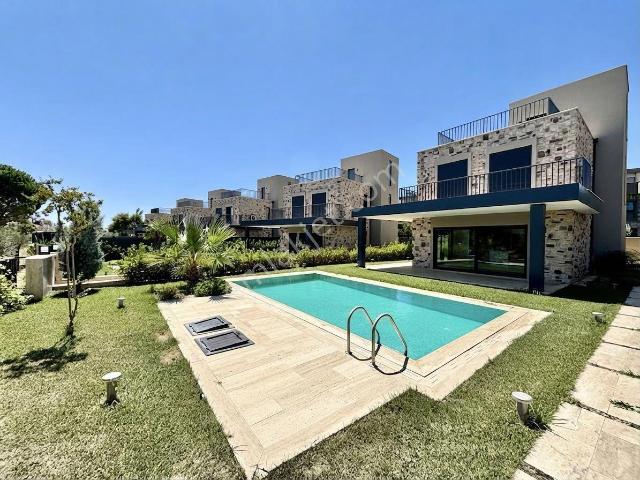 Edremit, Balikesir içerisinde satılık Villa