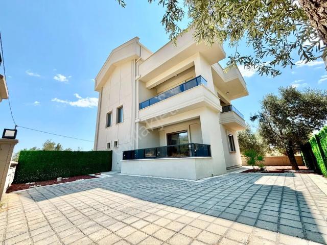 Edremit, Balikesir içerisinde satılık Villa