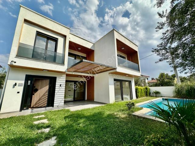 Edremit, Balikesir içerisinde satılık Villa