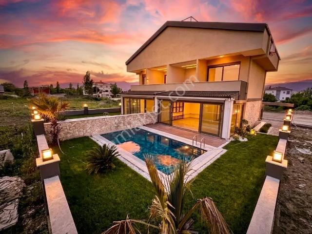 Edremit, Balikesir içerisinde satılık Villa