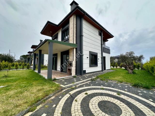 Akçay, Edremit içerisinde satılık Villa